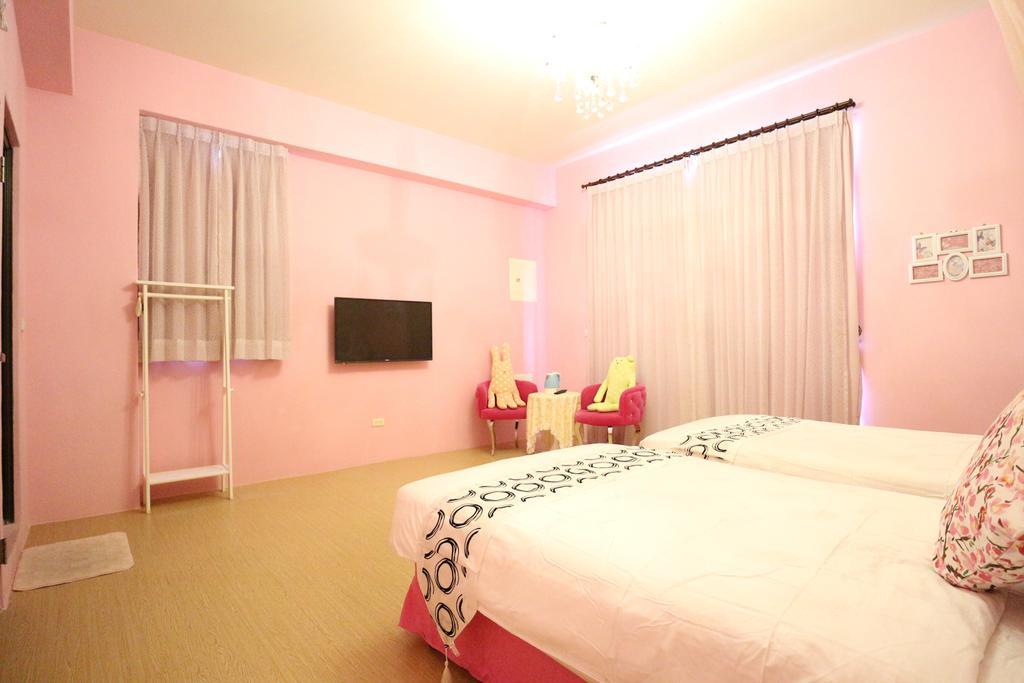 Aunt'S Bed And Breakfast T'ai-tung Buitenkant foto